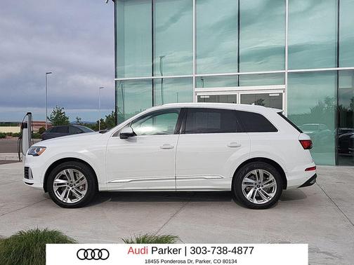 Carrara White 2022 Audi Q7 55 Premium Plus