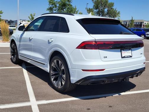 2025 Audi Q8 55 Premium Plus