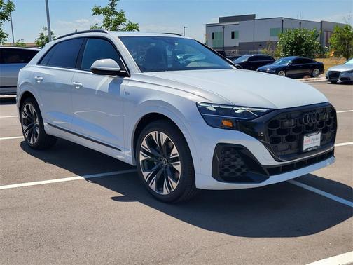 2025 Audi Q8 55 Premium Plus