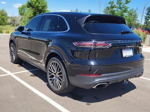 2023 Porsche Cayenne Platinum Edition