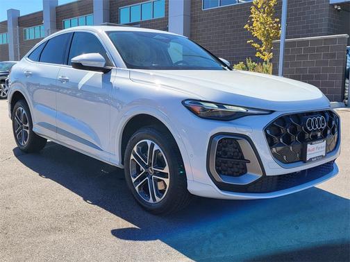 2025 Audi Q5 Premium TFSI quattro S tronic