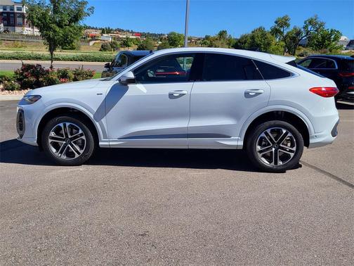2025 Audi Q5 Premium TFSI quattro S tronic