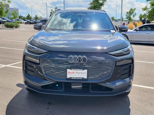 2025 Audi Q6 e-tron Premium quattro