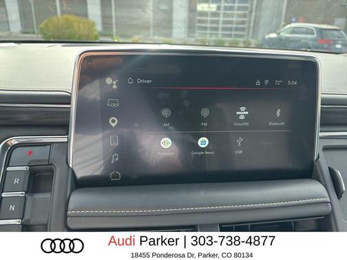 White Frost Tricoat 2023 GMC Yukon SLT