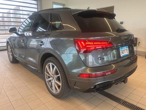 2025 Audi Q5 55 S line Prestige