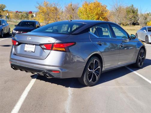 2023 Nissan Altima SR FWD