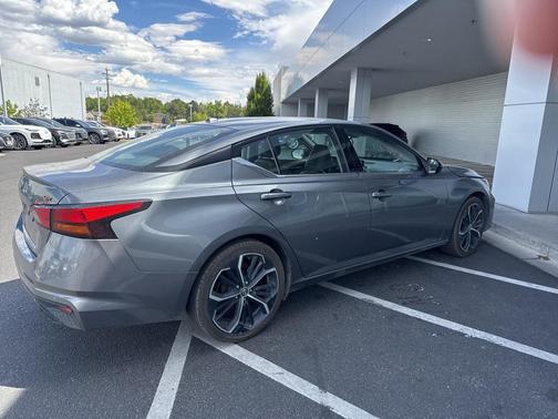2023 Nissan Altima SR FWD