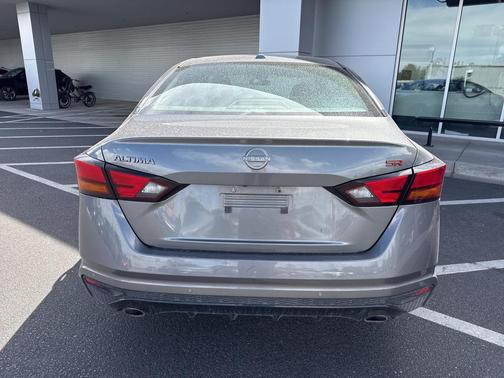 2023 Nissan Altima SR FWD
