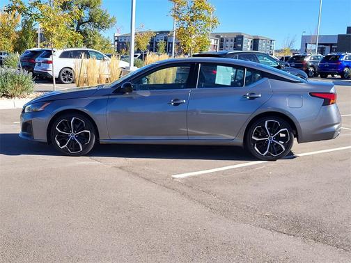 2023 Nissan Altima SR FWD