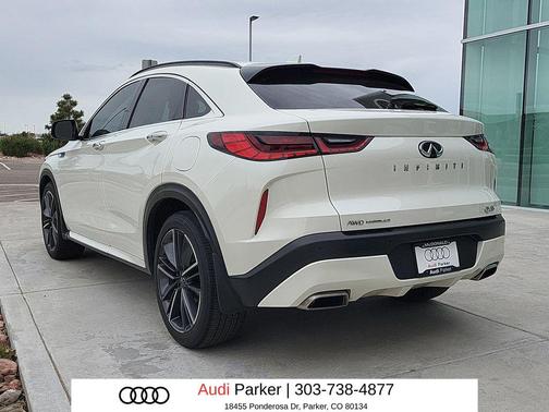 Majestic White 2023 INFINITI QX55 LUXE