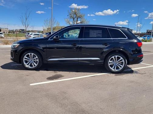 2025 Audi Q7 55 Prestige