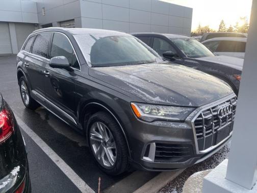 2023 Audi Q7 55 Premium Plus