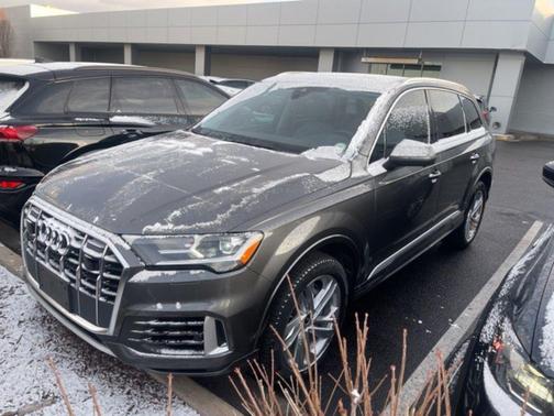 2023 Audi Q7 55 Premium Plus