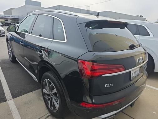 2023 Audi Q5 45 S line Premium Plus