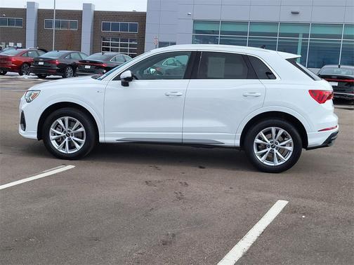 2024 Audi Q3 45 S line Premium Plus