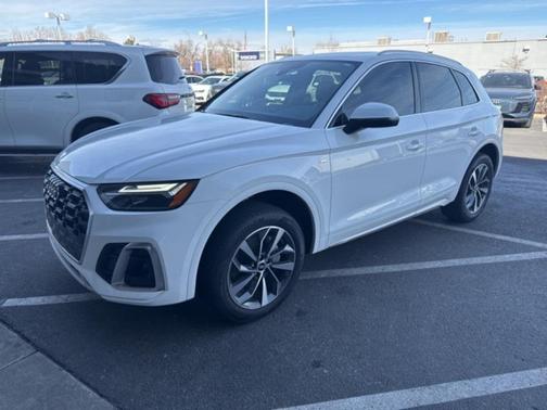 2023 Audi Q5 45 S line Premium