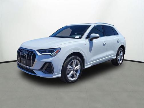 2024 Audi Q3 45 S line Premium Plus