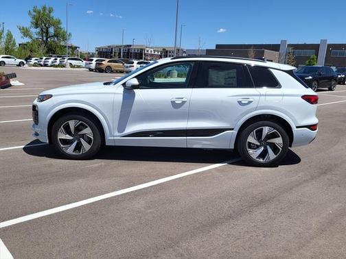 2025 Audi Q6 e-tron Premium Plus quattro