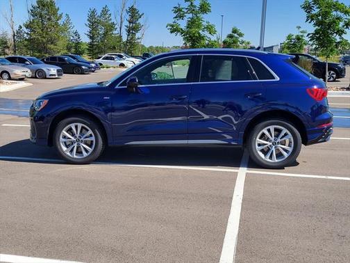 2022 Audi Q3 45 S line Premium