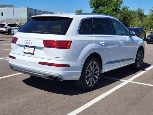 2019 Audi Q7 45 Premium Plus