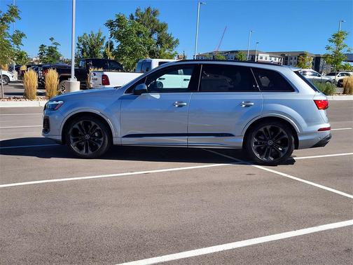 2025 Audi Q7 55 Premium Plus
