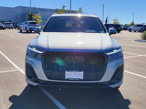 2025 Audi Q7 55 Premium Plus