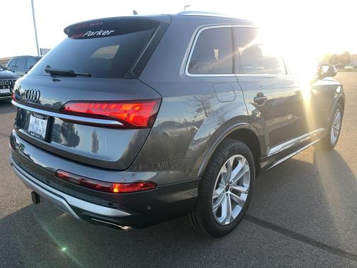 2025 Audi Q7 55 Premium Plus