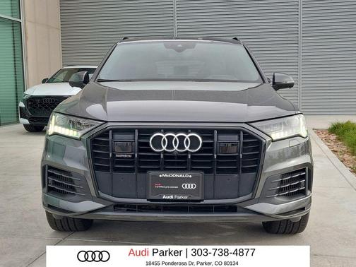 Samurai Gray Metallic 2023 Audi Q7 55 Prestige