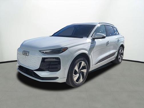 2025 Audi Q6 e-tron Premium Plus quattro