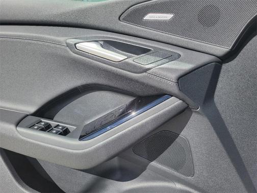 2025 Audi Q6 e-tron Premium Plus quattro