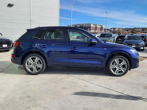 2025 Audi Q5 45 S line Premium