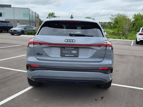 2024 Audi Q4 e-tron Prestige 50 quattro