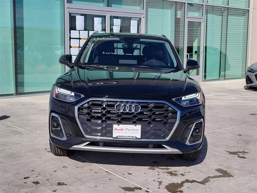 2023 Audi Q5 45 S line Premium
