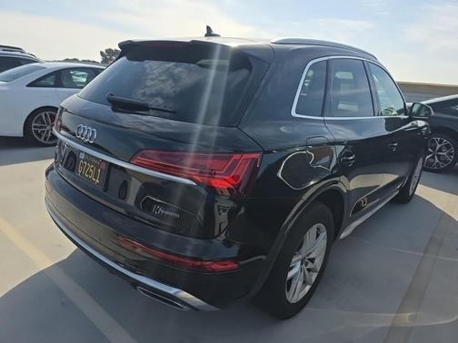 2023 Audi Q5 45 S line Premium