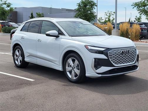 2025 Audi Q4 e-tron Premium 55 quattro