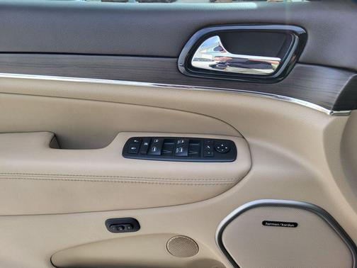 2019 Jeep Grand Cherokee Overland