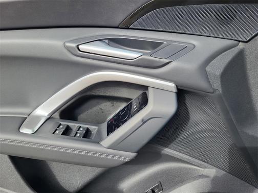 2025 Audi Q5 Premium TFSI quattro S tronic
