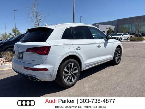 Glacier White Metallic 2023 Audi Q5 45 S line Premium