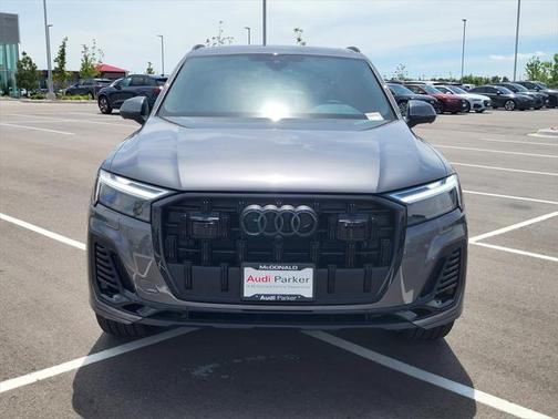 2025 Audi Q7 55 Premium Plus