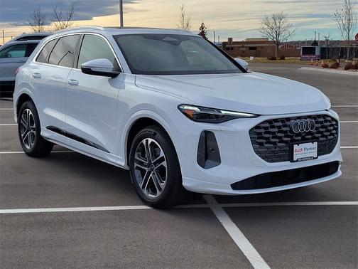 2025 Audi Q5 Prestige TFSI quattro S tronic