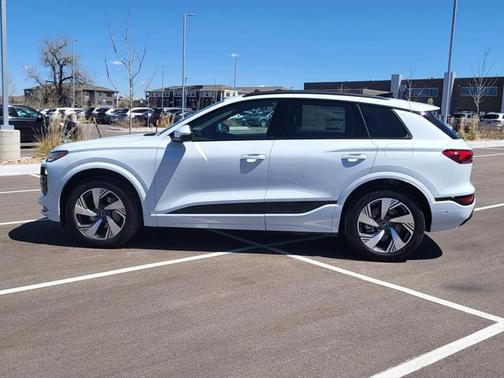 2025 Audi Q6 e-tron Premium Plus quattro