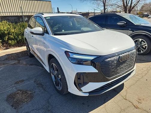 2024 Audi Q4 e-tron Premium Plus 50 quattro