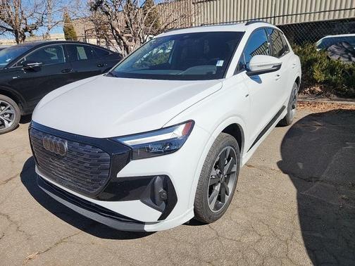 2024 Audi Q4 e-tron Premium Plus 50 quattro