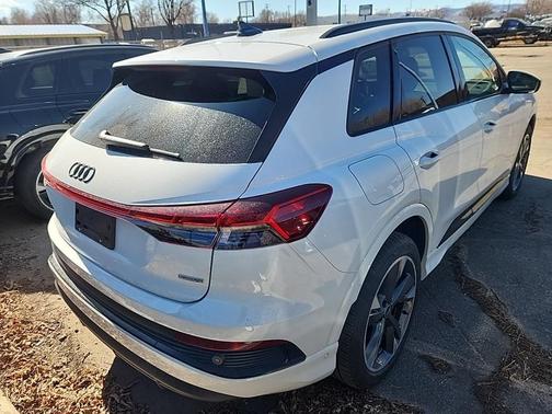 2024 Audi Q4 e-tron Premium Plus 50 quattro