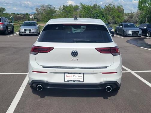 2023 Volkswagen Golf GTI 2.0T SE DSG