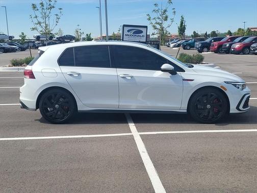 2023 Volkswagen Golf GTI 2.0T SE DSG
