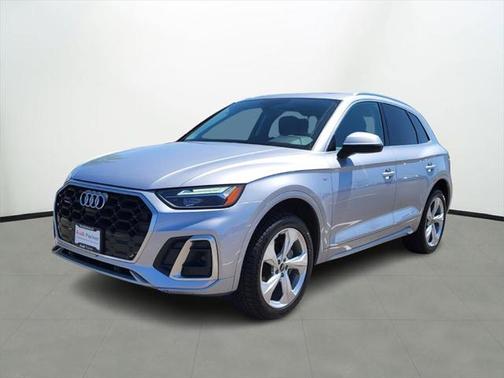 2022 Audi Q5 45 S line Premium Plus