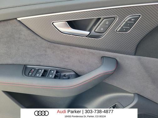 Mythos Black Metallic 2026 Audi SQ8 4.0T Prestige