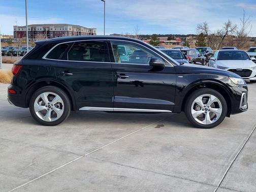 2023 Audi Q5 45 S line Premium Plus