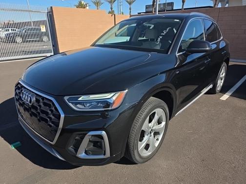2023 Audi Q5 45 S line Premium Plus